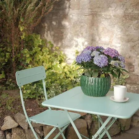 Πανσιόν Eblana House